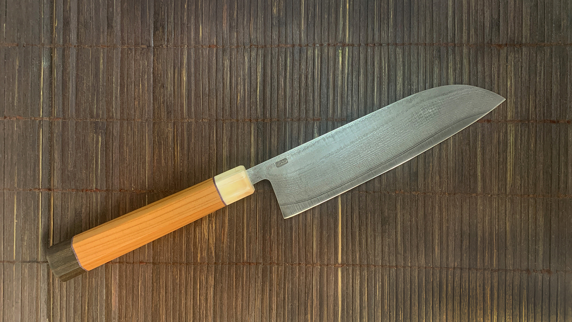 Couteau artisanal japonais Santoku Suminagashi